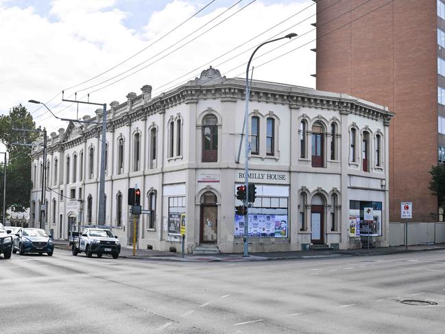 ADELAIDE, AUSTRALIA - NewsWire Photos APRIL 4, 2024: Hackney Lodge (corner Hackney Rd and North Tce), also known as Romilly Lodge. Picture: NCA NewsWire / Brenton Edwards