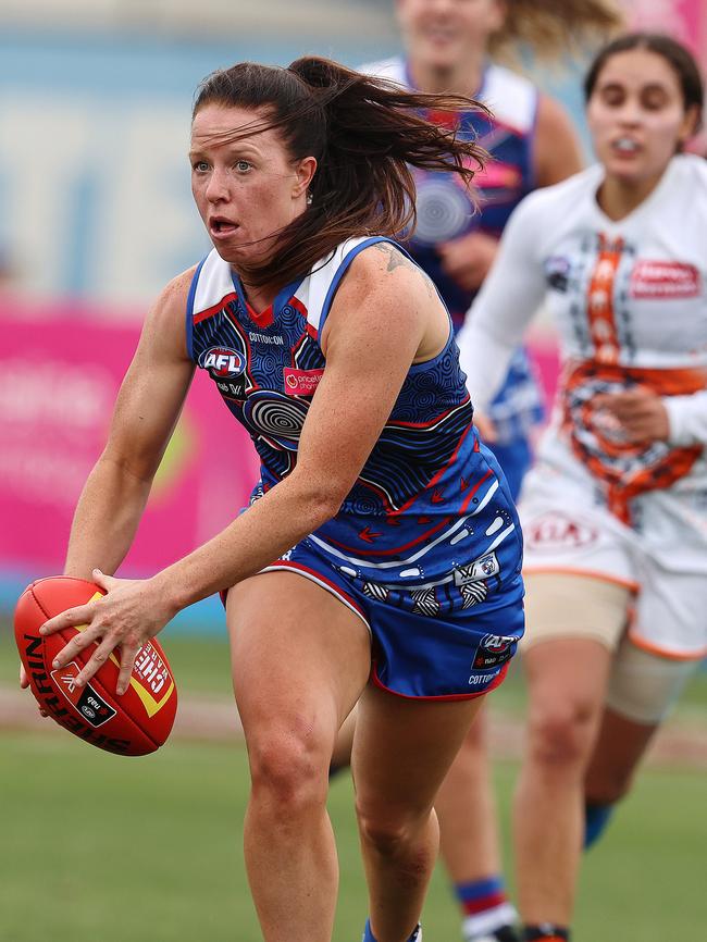 Brooke Lochland of the Western Bulldogs clears from defence. Picture: Michael Klein.