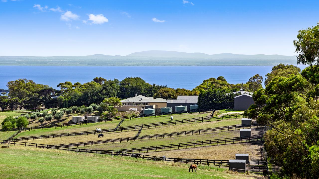 Bellarine equestrian property with sea views