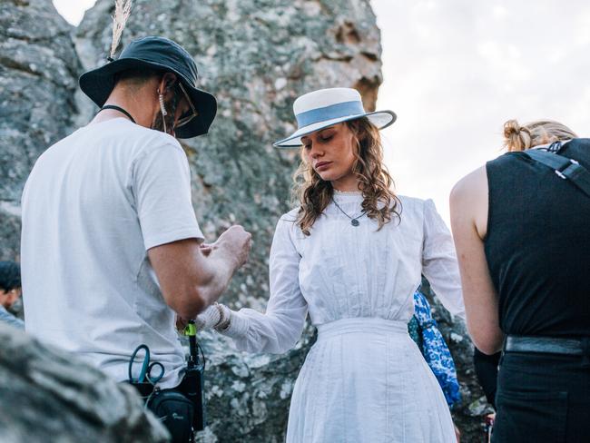 Picnic At Hanging Rock 2018 Clues To The Mystery L Review 3862