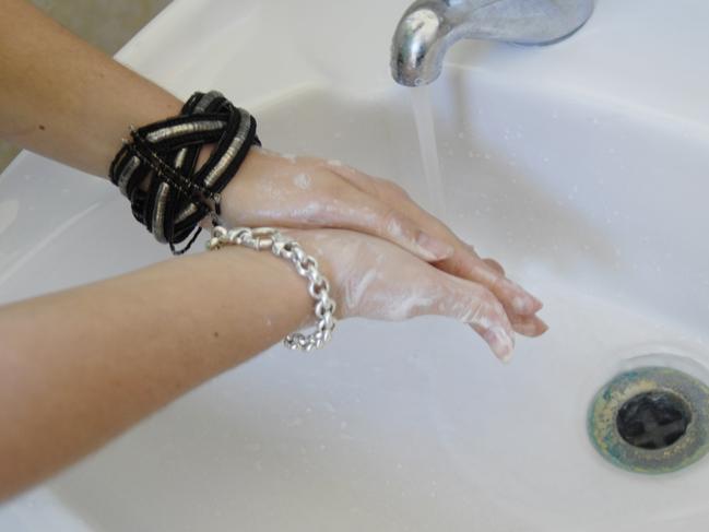 People are urged to clean hands thoroughly during the day.