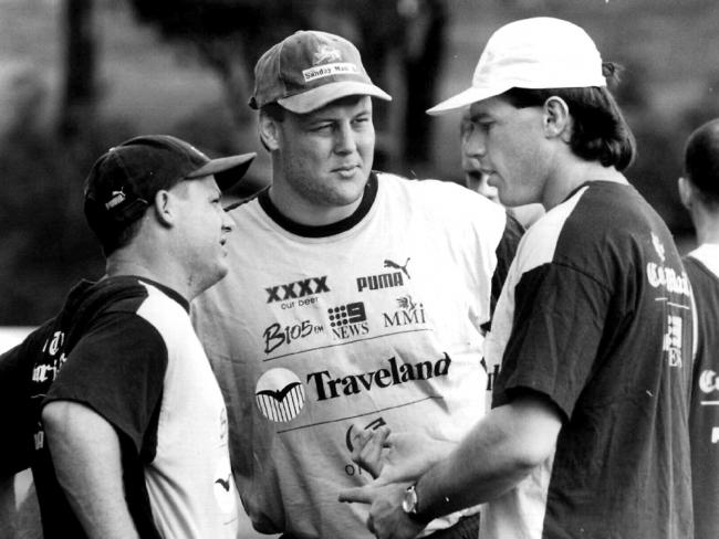 Kevin Walters, Glenn Lazarus and Willie Carne talking about Super League.