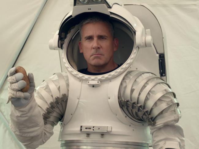 SPACE FORCE (L TO R) STEVE CARELL as GENERAL MARK R. NAIRD in episode 104 of SPACE FORCE Cr. Courtesy of Netflix Â© 2020