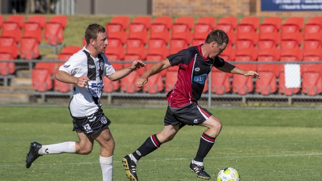 Daniel Shum, Willowburn and Ace McDonald, Stanthorpe. 2020 TFL - Premier Men Stanthorpe vs Willowburn. Sunday. 15th Nov 2020