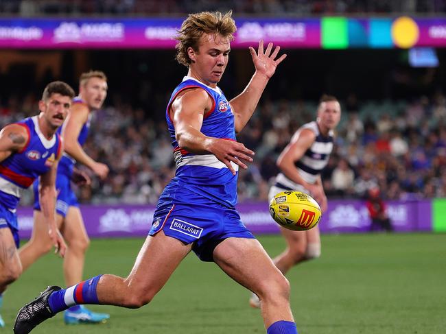 Ryley Sanders kicks forward. Picture: Sarah Reed/AFL Photos