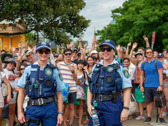 Constable Tanya Flanagan & Constable Jemma Ryan pictured around 9.30am in front of the line to go to Mrs Macquaries chair Monday December 31 2018 ( Image / Monique Harmer)