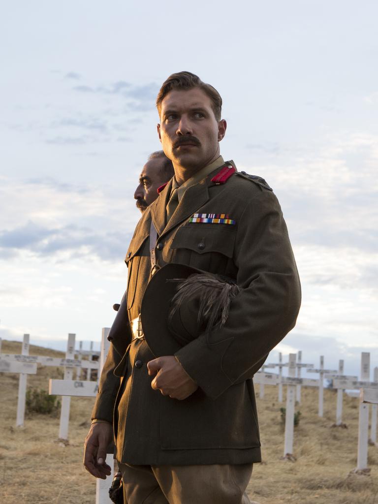 Major Hasan (Yilmaz Erdogan) and Lt Col Hughes (Jai Courtney) in a scene from The Water Diviner. Picture: Universal