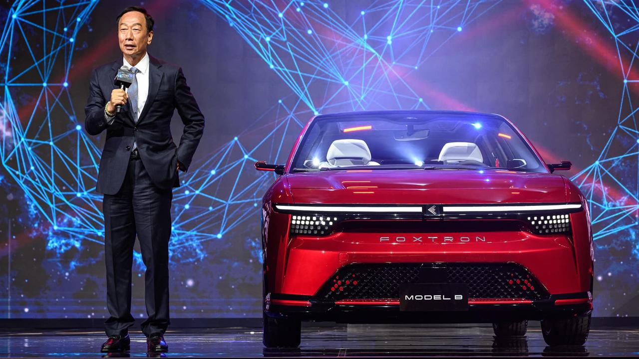 Foxconn founder Terry Gou with the Model B concept.