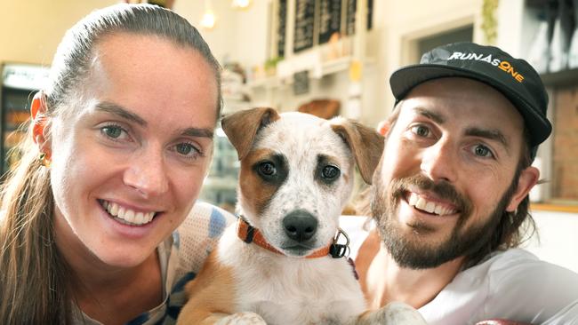 Batt-Doyle with RunAsOne mascot Rufus and partner and fellow elite runner Riley Cocks.