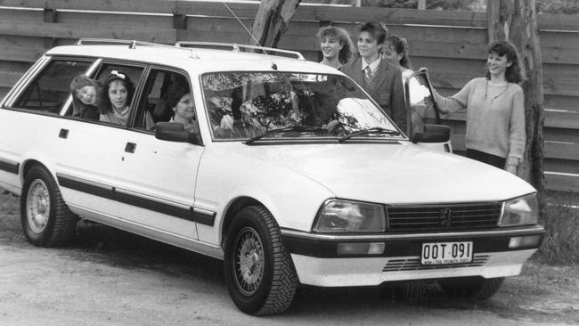 Family wagon: Peugeot 505.