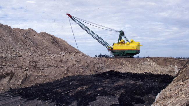 Queensland towns heavily reliant on the resources sector — especially coal mining — hae been identified as ‘risky’ for property investors in new analysis. Photo: Karol Gawlick.