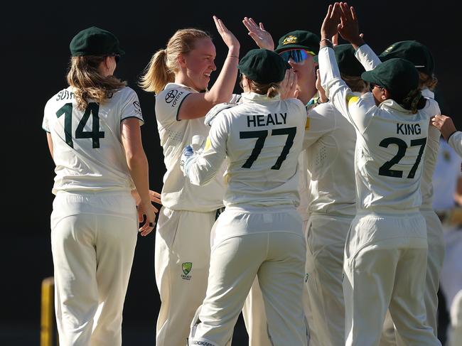 PERTH, AUSTRALIA - FEBRUARY 16: Kim Garth of Australia celebrates the wicket of Anneke Bosch of South Africa during day two of the Women's Test match between Australia and South Africa at the WACA on February 16, 2024 in Perth, Australia. (Photo by Paul Kane/Getty Images)