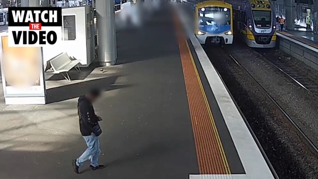 Alarming footage of distracted pedestrians at Melbourne railway stations