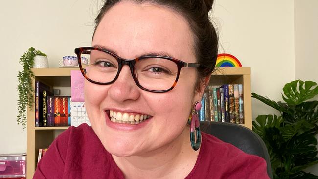 Ceri Sandford is a South Australian teacher with ADHD who runs a podcast, magazine and teacher resource website for teachers. She is an ADHD Australia ambassador.