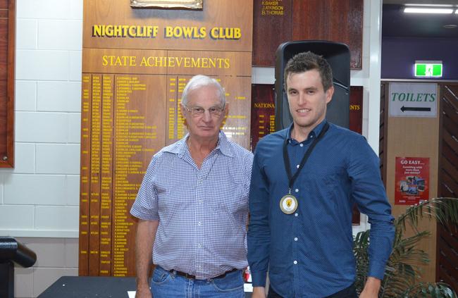 Ralph Wiesse in 2017, presenting Waratah all-rounder Brad Schmulian with the medal named after him.