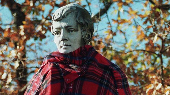 A statue of Robbie Burns in Ballarat.