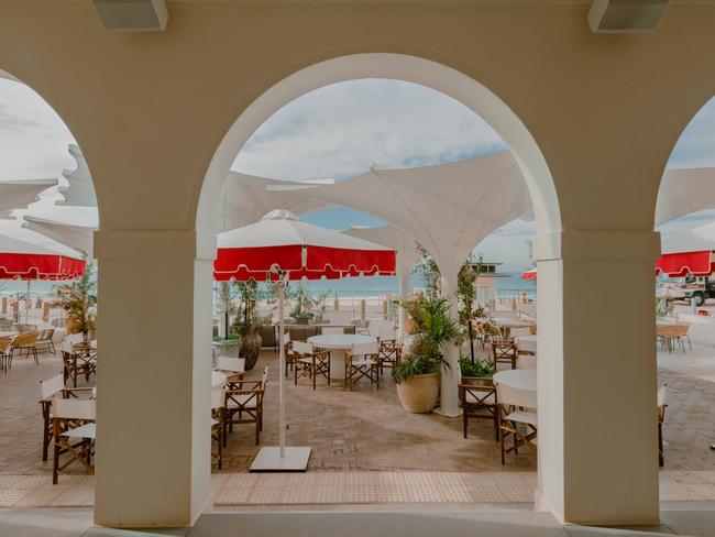 Images of The Promenade Bondi Beach. Photographer: Jiwon Kim