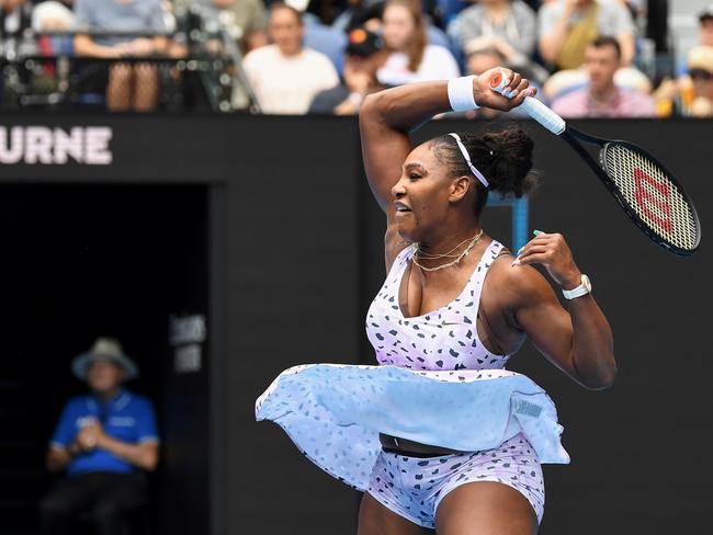 Serena Williams of the US hits a return against Russia's Anastasia Potapova during their women's singles match on day one of the Australian Open tennis tournament in Melbourne on January 20, 2020. (Photo by William WEST / AFP) / IMAGE RESTRICTED TO EDITORIAL USE - STRICTLY NO COMMERCIAL USE