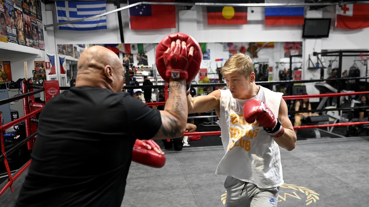 Tim Tszyu destroys Brian Mendoza in 12 round beat down, video