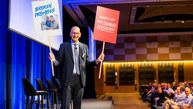 Geoff Wilson addresses shareholders at a protest against the government's franking legislation. Picture: David Li