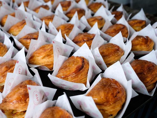 Japanese apple turnovers from Pafu.