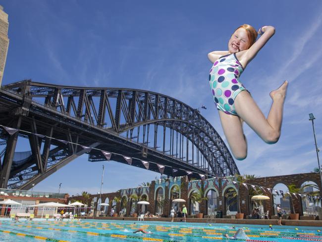 Elsa Griffith, 7, cooling off at the pool. Picture: Justin Lloyd