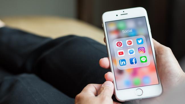 The app will allow health authorities to alert Australians if they have come close to positive COVID-19 cases by using mobile phone Bluetooth data. Picture: istock