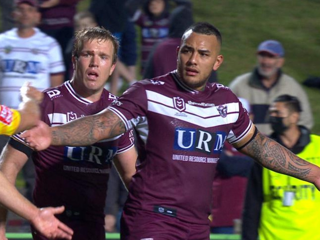 Addin Fonua-Blake protests with the referee