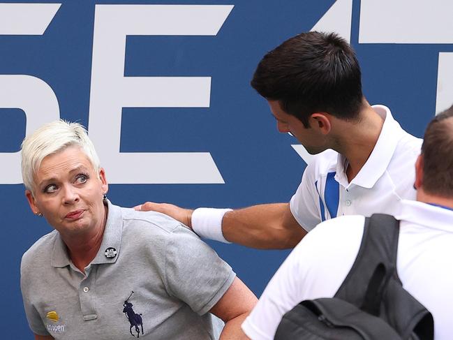 Not a look you generally expect from a tennis official.