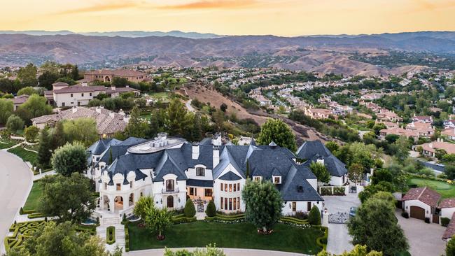 The Smith family lives in the neighbourhood of Calabasas north of Los Angeles, a favourite of the wealthy. Supplied by TopTenRealEstateDeals.com