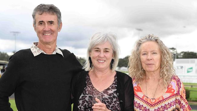 Nick and Lynne Johson with Rose Winder at the Noosa Cup Race Day. Picture: Patrick Woods.