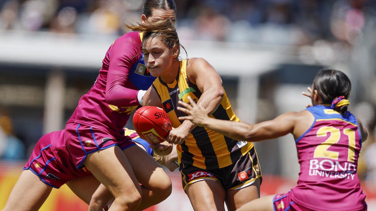 Midfield star Eliza West was one of six Hawks included in the 2024 AFLW All-Australian squad this week. Picture: Michael Klein