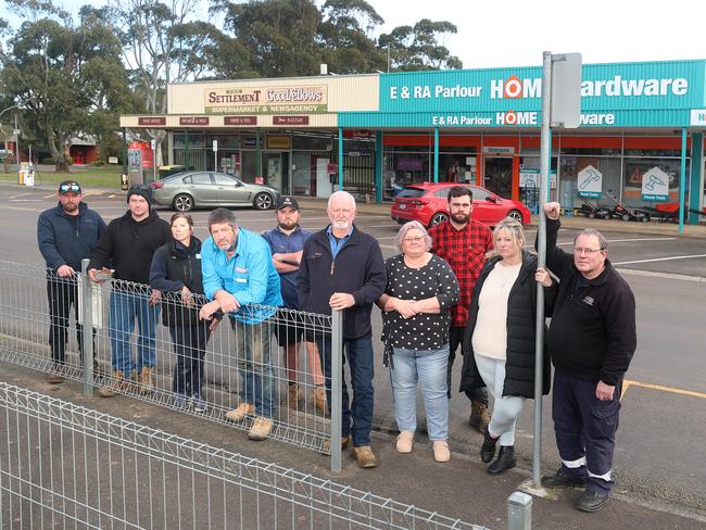 Concerned group about blue gum plantations in Simpson region, L-R: Jackson Hunt, James Elsom, Susie Well, Stephen Mueller, Billy Buckingham, Stephen Hunt, Debra Smith, Aidan Smith, Sandra Buckingham, Paul Parsell, locals and business owners on the main street, Simpson,   Picture Yuri Kouzmin