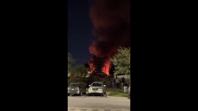 plane-crashes-into-mobile-home-park-in-clearwater-news-au