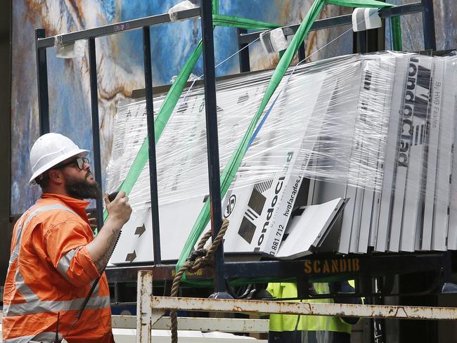 SYDNEY, AUSTRALIA - NewsWire Photos OCTOBER 16 , 2024: Generic Photos of Workers at Work. Dogman (Construction). Picture: NewsWire / John Appleyard