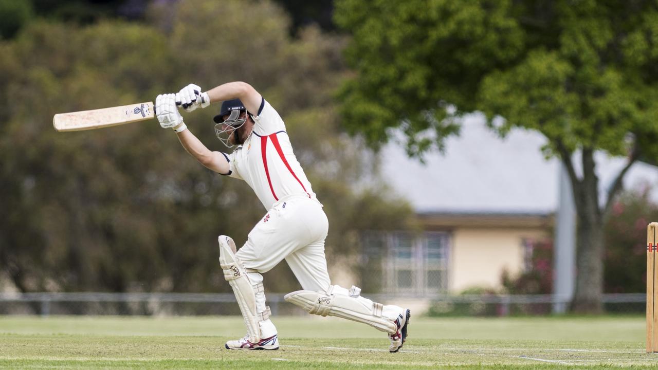 Dan Pollock bats for Metropolitan-Easts. Picture: Kevin Farmer.