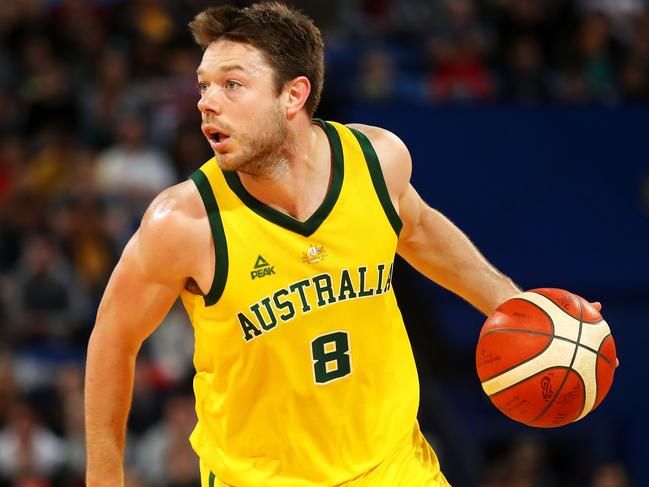 PERTH, AUSTRALIA - AUGUST 17: Matthew Dellavedova of Australia takes the ball down court during the International Basketball friendly match between the Australian Boomers and Canada at RAC Arena on August 17, 2019 in Perth, Australia. (Photo by Mark Kolbe/Getty Images)