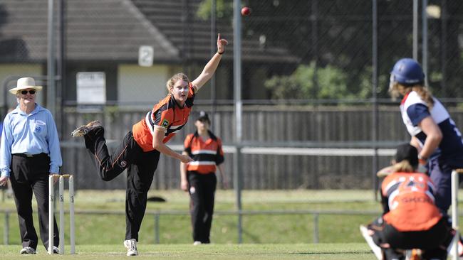 Kira Churchland bowling for Sydney v Gordon at Killara Oval. Picture supplied.