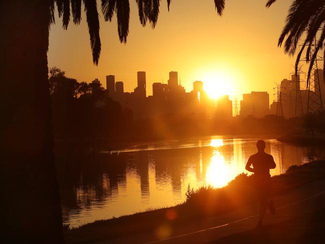 Melbourne’s temperature is expected to climb to 41 degrees. Picture: David Crosling