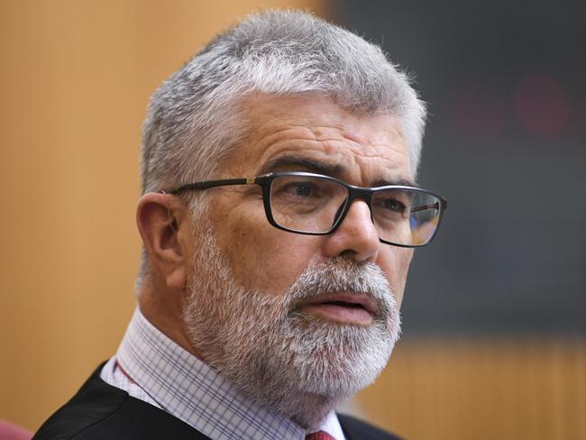 Labor Senator Kim Carr speaks during Senate estimates at Parliament House in Canberra, Thursday, March 1, 2018.  (AAP Image/Lukas Coch) NO ARCHIVING