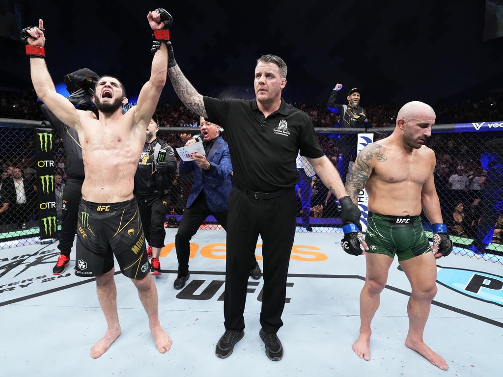 UFC 294 Volkanovski vs Makhachev news: The harsh warning that shows how ...