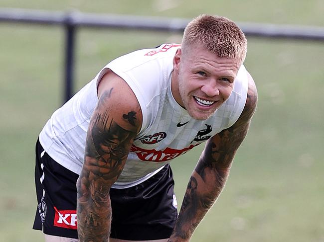 MELBOURNE . 21/12/2022.  AFL. Collingwood training at Olympic Park.. Jordan De Goey of the Magpies running during todays final session of the year      . Picture by Michael Klein