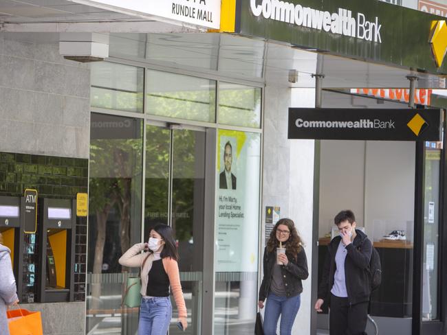 The Commonwealth Bank is tipping interest rates to reach 2.60 per cent by the end of the year. Picture: NCA NewsWire / Emma Brasier.