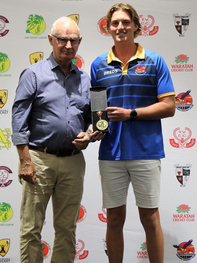 Ralph Wiese hands Brasher the season’s top honour. Picture: Roz Lavercombe.