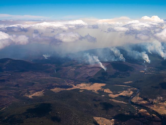 2019 Tasmanian bush fires. Back-burning Operations near Lonnavale, Riveaux Road Fire - at Southwest National Park. . Picture - LUKE TSCHARKE / PAR AVION