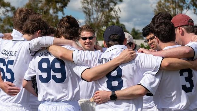 School of Rural Health students versing Dubbo Base Hospital staff at an annual cricket match. Photo: Supplied.