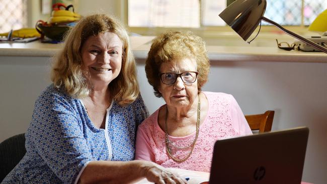 Nelson helping her mum Naida Ahern do the 2016 Census online.