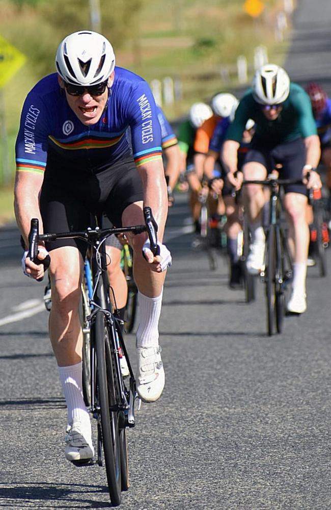 A group of riders making their way along the Crit of the Mackay Open this past weekend. Picture: Amanda Wright