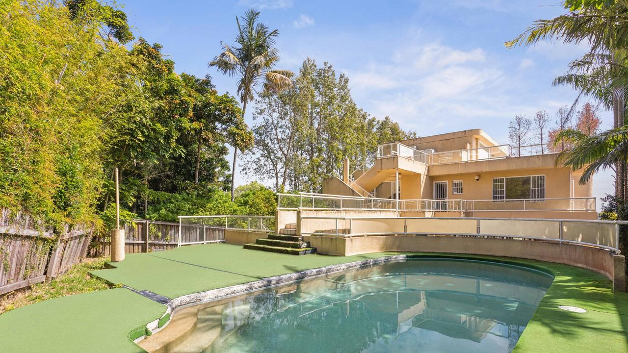 3 Gilliver Ave, Vaucluse sold on Friday night for circa $22m.