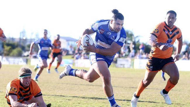 Tugun Seahawks (blue) vs. Southport Tigers at Tugun. A Grade. Samui Latu scoring a try. 6 June 2021 Tugun Picture by Richard Gosling